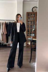 2024 Women's Wardrobe Essentials: Chic, Minimalist & Versatile Fashion