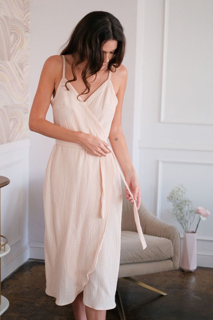 Muslin Dresses for Women: Timeless Elegance and Versatility