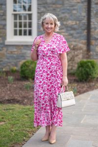 Elegant Wedding Guest Dresses Over 50: Style & Comfort