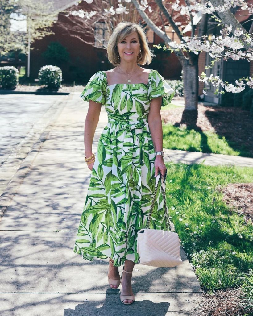 21 Stylish Casual Dresses for Women Over 60: Summer & Classy Trends